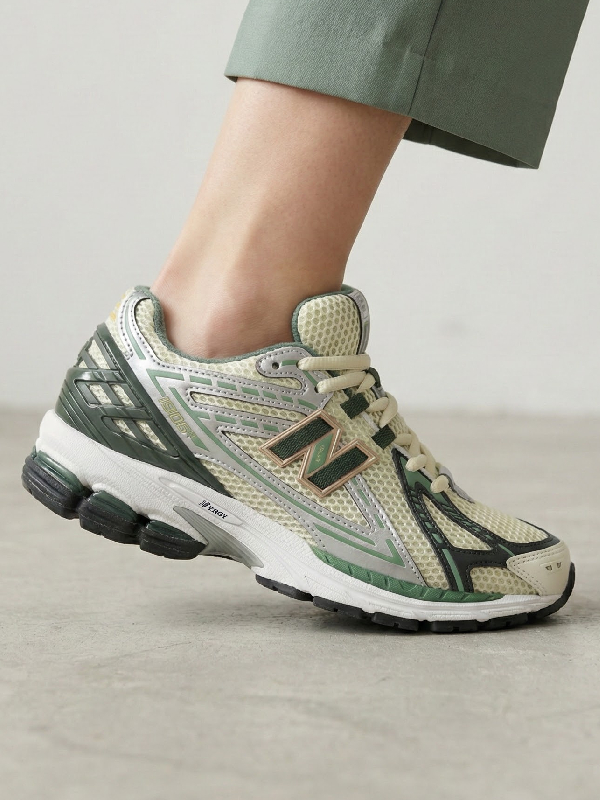 New Balance 1906
