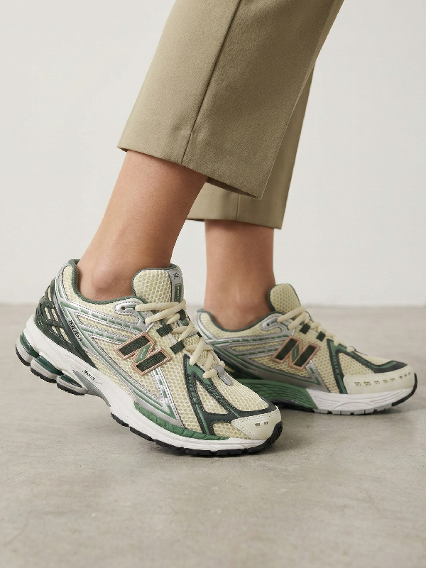 New Balance 1906