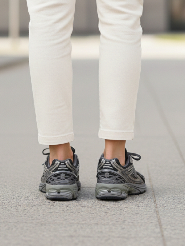 New Balance 1906