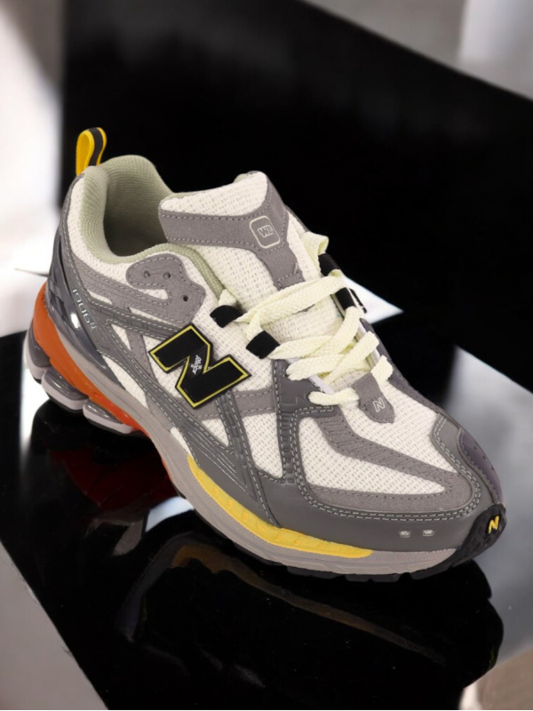 New Balance 1906