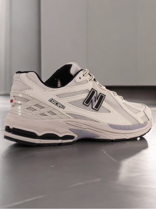 New Balance 1906